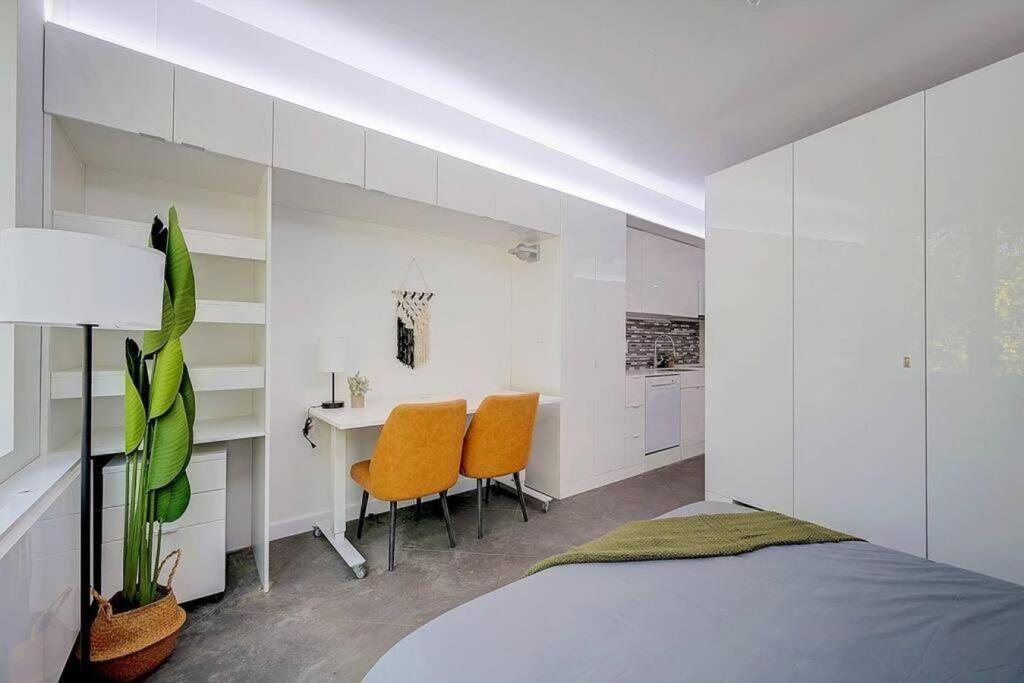 Kcm Tremont Oaks Apartments 3 クリーブランド エクステリア 写真